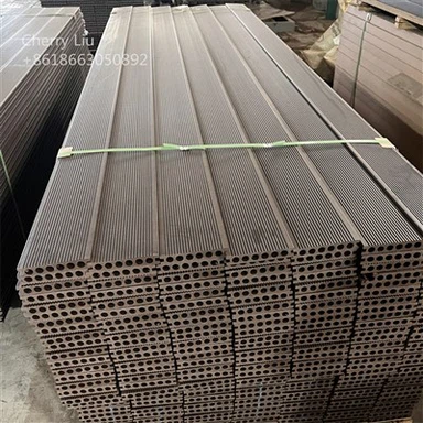 Dek Lantai Ekstruksi Bersama Luar Ruangan Modern